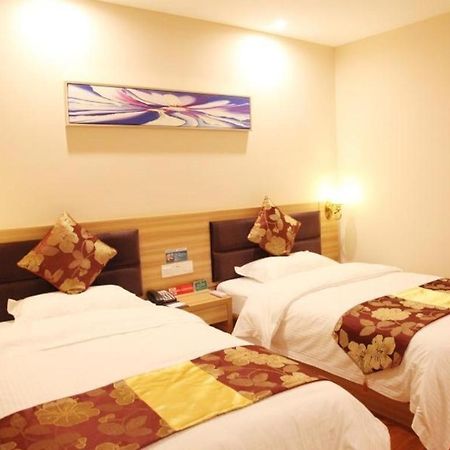 Greentree Alliance Yichang East Yichang Station Hotel Exterior photo